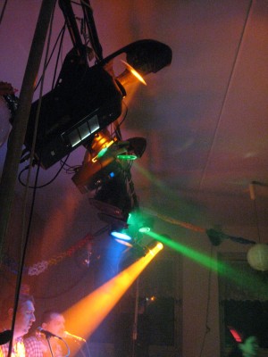 cca 1/3 mých světel řízených přes DMX programem Music Visualization