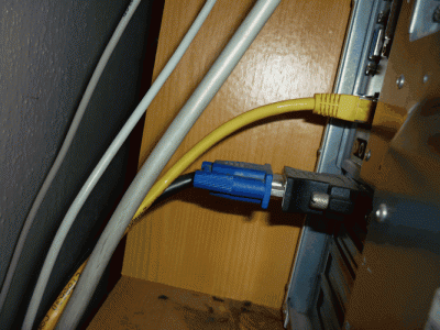 Připojení monitoru