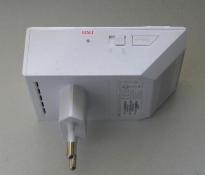 Tlačítko Reset, ON/OFF a WPS