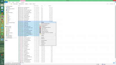 Playlist jde normalne spustit pres vychozi prehravac MPC
