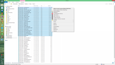 Playlist se otevre v WMP. Spusti se jen v WMP.
