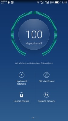 Updatu se dočkal i velmi kvalitní zprávce telefonu