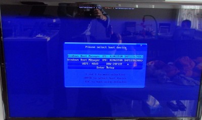 2 SSD disky (na prvním Win 10 na druhém Win 7)